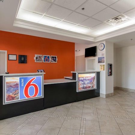 Motel 6-San Antonio, Tx - Downtown - Alamo Dome エクステリア 写真