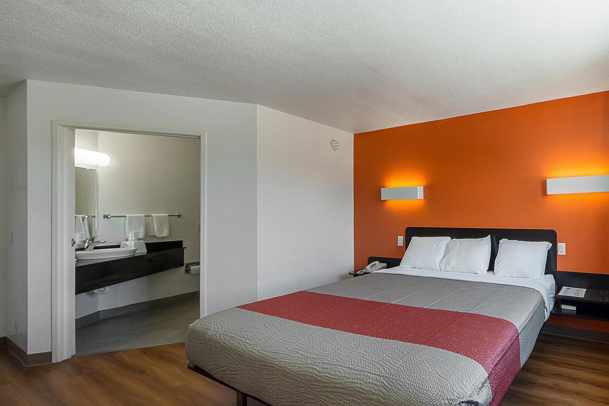 Motel 6-San Antonio, Tx - Downtown - Alamo Dome エクステリア 写真