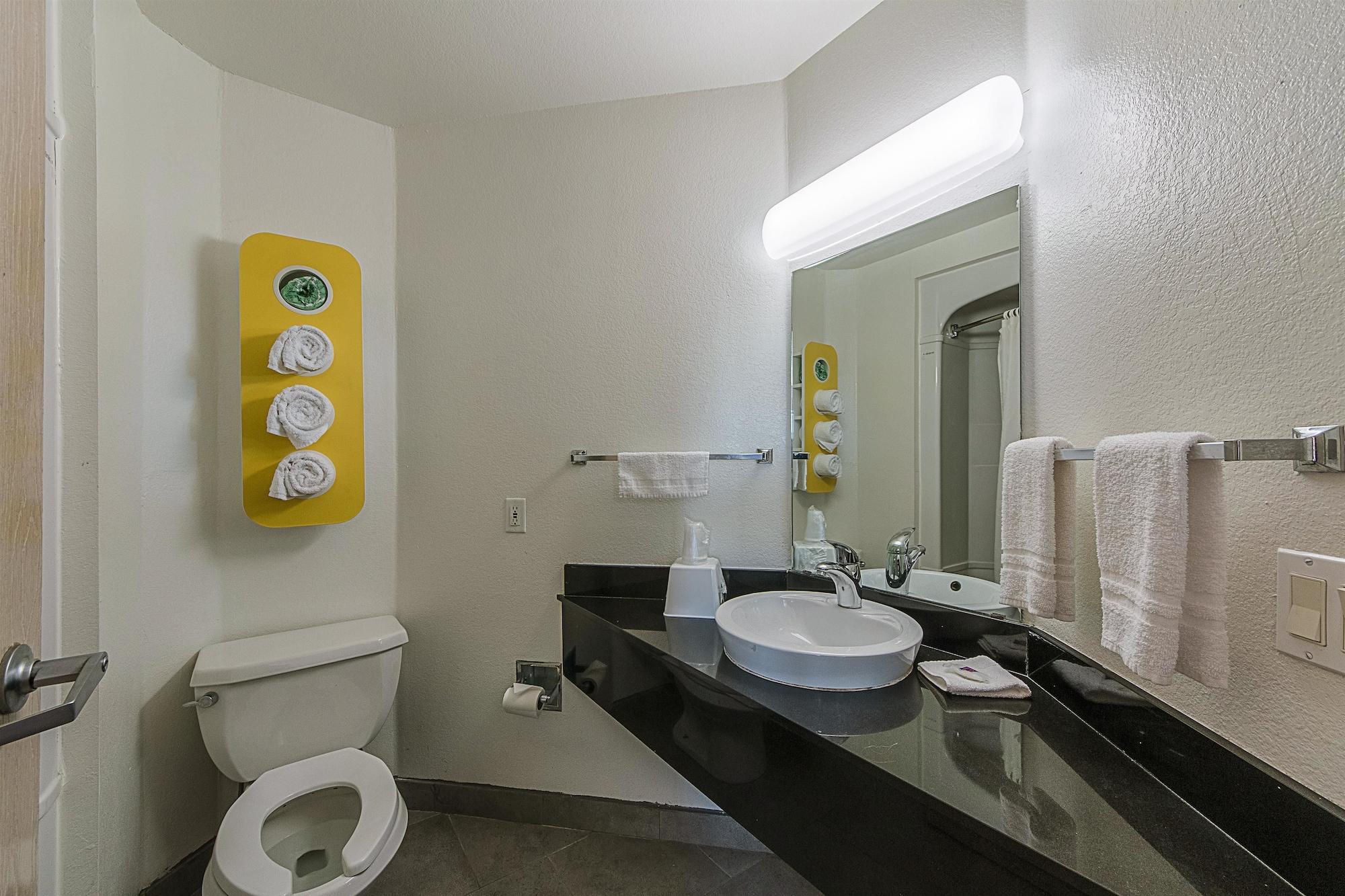 Motel 6-San Antonio, Tx - Downtown - Alamo Dome エクステリア 写真