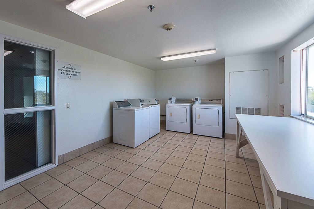 Motel 6-San Antonio, Tx - Downtown - Alamo Dome エクステリア 写真