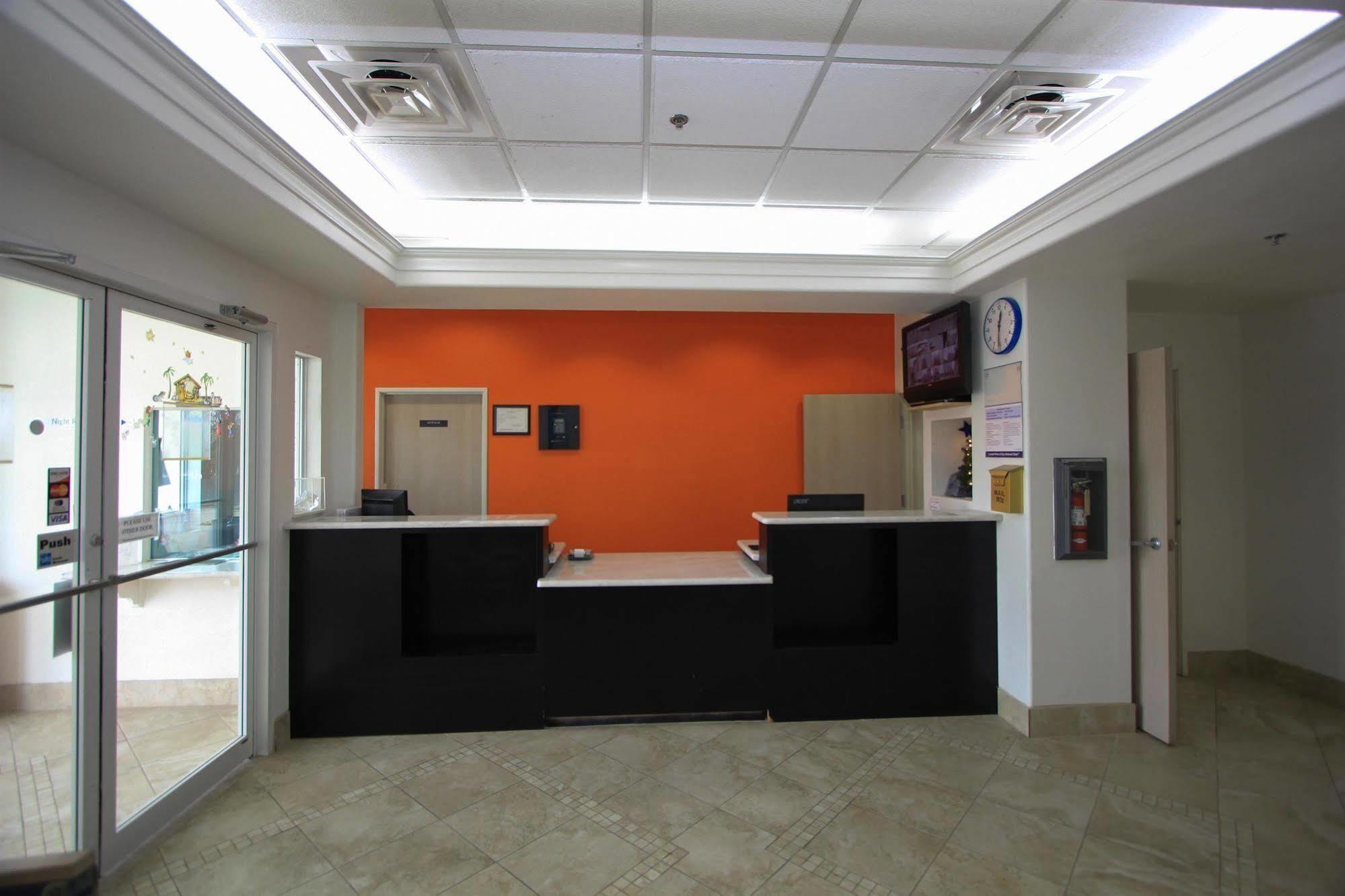 Motel 6-San Antonio, Tx - Downtown - Alamo Dome エクステリア 写真