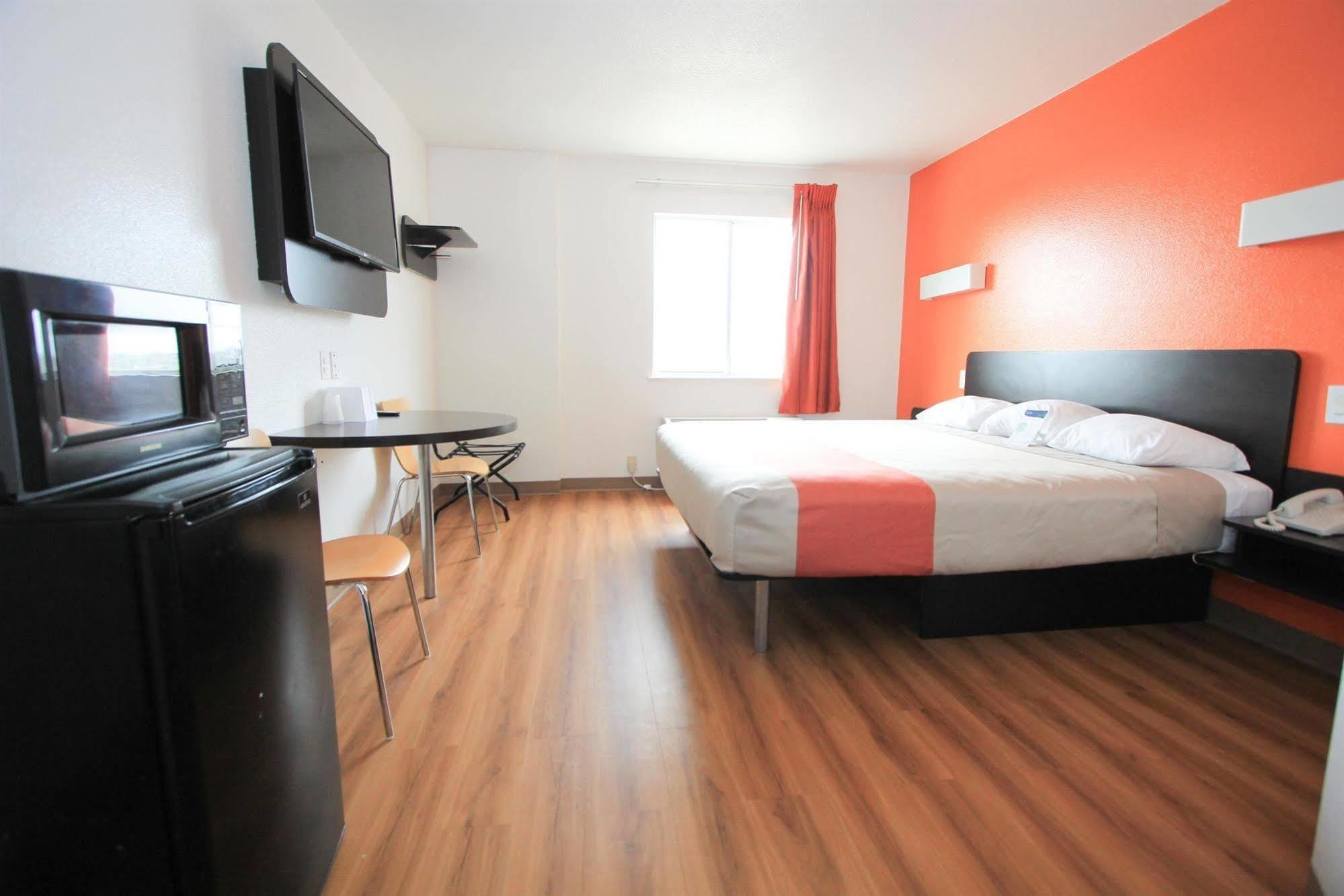 Motel 6-San Antonio, Tx - Downtown - Alamo Dome エクステリア 写真
