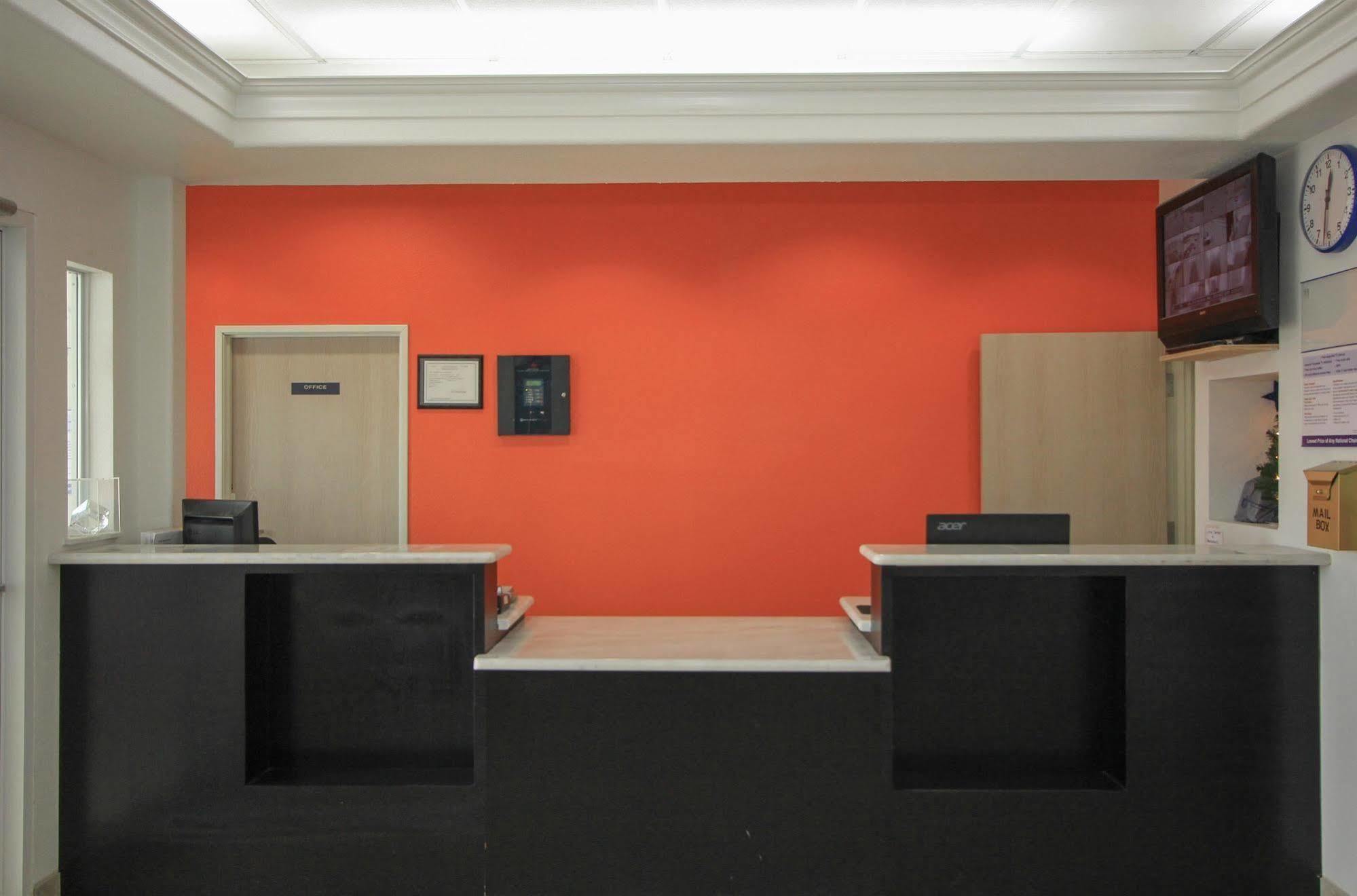 Motel 6-San Antonio, Tx - Downtown - Alamo Dome エクステリア 写真